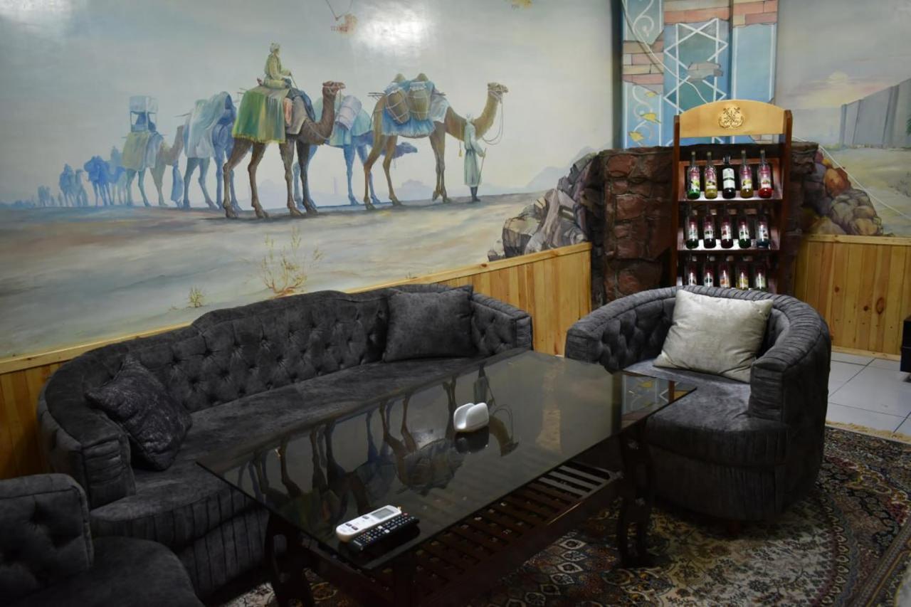 Admiral Hotel เทอร์เมซ ภายนอก รูปภาพ